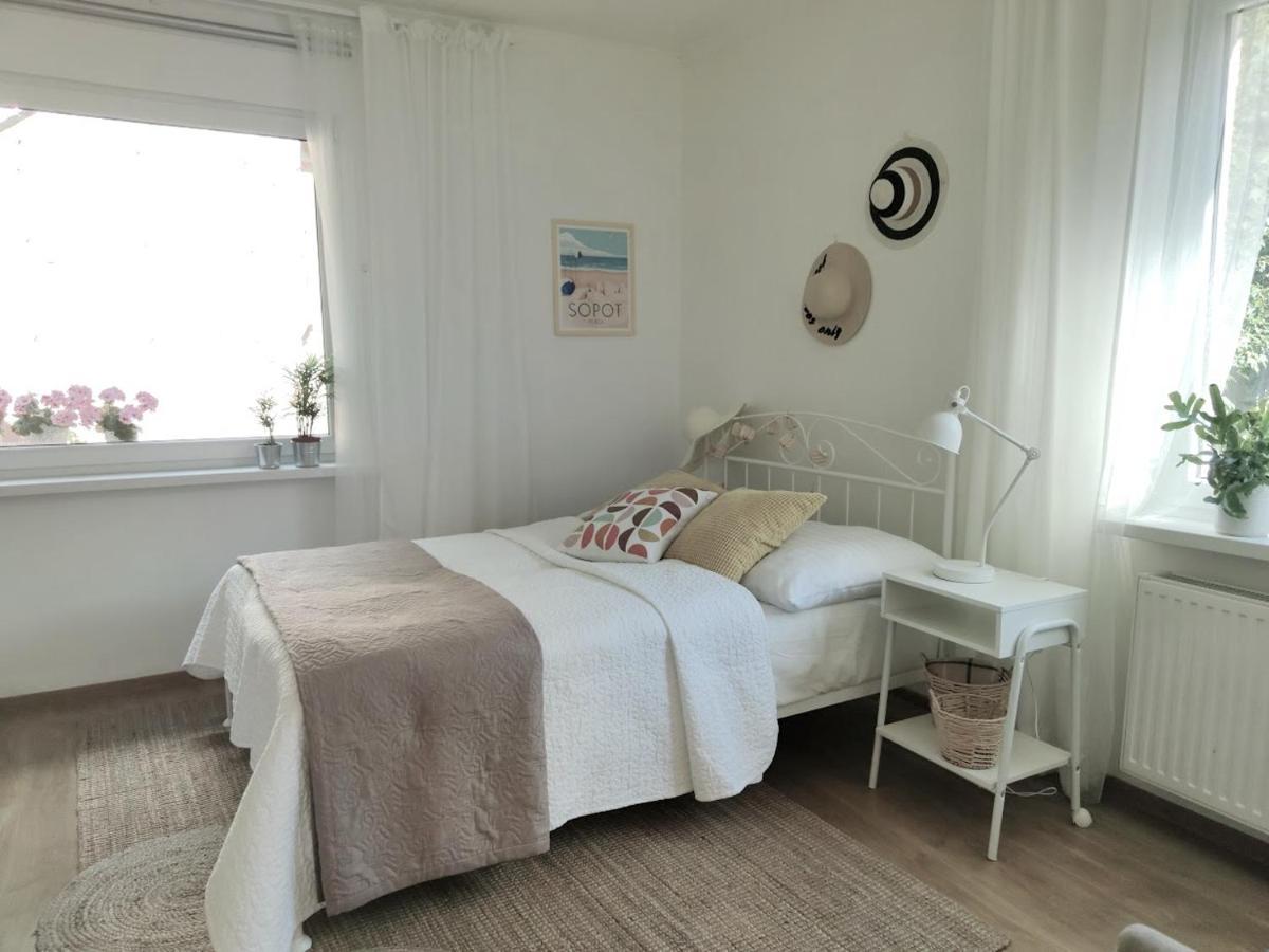 Apartament W Sasiedztwie Lasu 1800M Od Morza Sopot Exterior foto